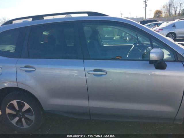 JF2SJAEC1JH402290 Subaru Forester 2.5i Premium