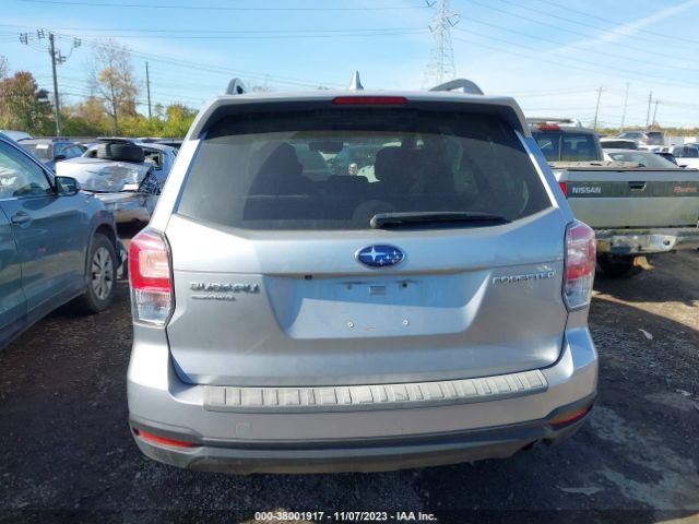 JF2SJAEC1JH402290 Subaru Forester 2.5i Premium