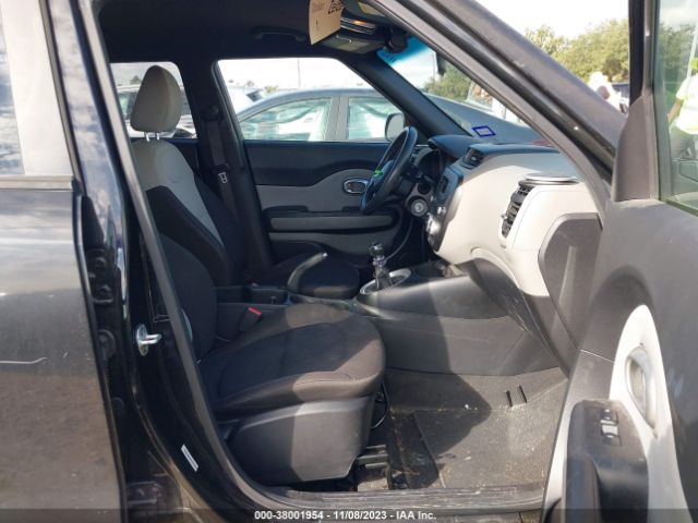 KNDJN2A20F7757286 KIA Soul Base