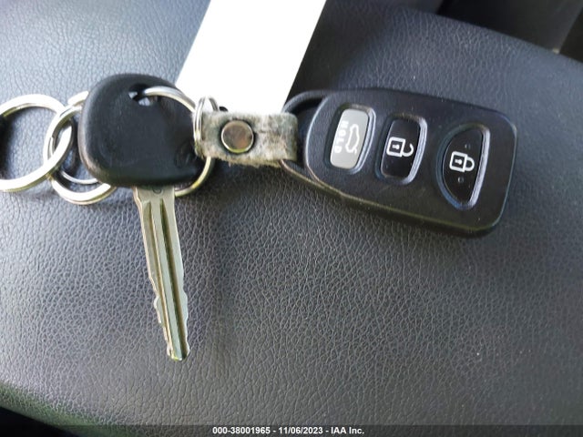 2014 HYUNDAI ELANTRA SE (ULSAN PLANT) VIN: KMHDH4AE6EU103026