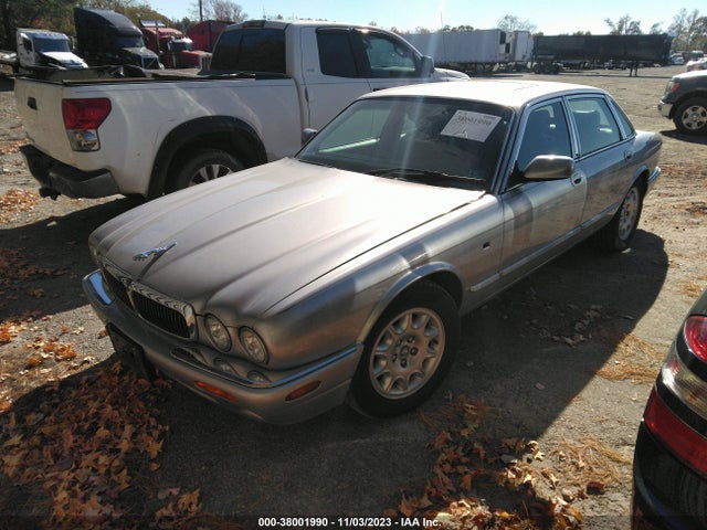 2000 JAGUAR XJ8 SAJDA14C0YLF05897 Photo 1