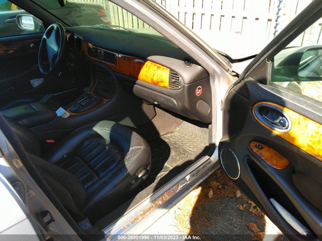 2000 JAGUAR XJ8 SAJDA14C0YLF05897 Photo 4
