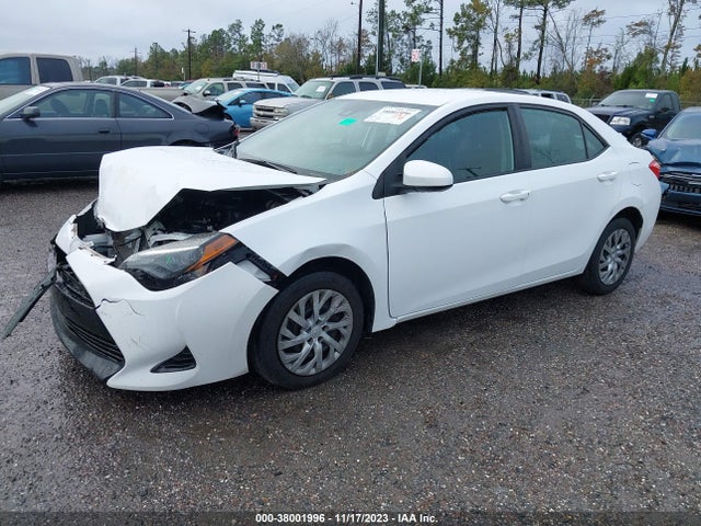 2018 TOYOTA COROLLA LE VIN: 2T1BURHE7JC098596