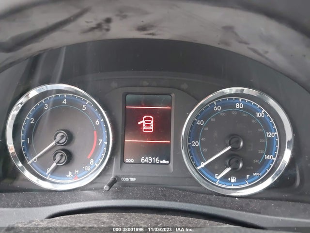 2018 TOYOTA COROLLA LE VIN: 2T1BURHE7JC098596