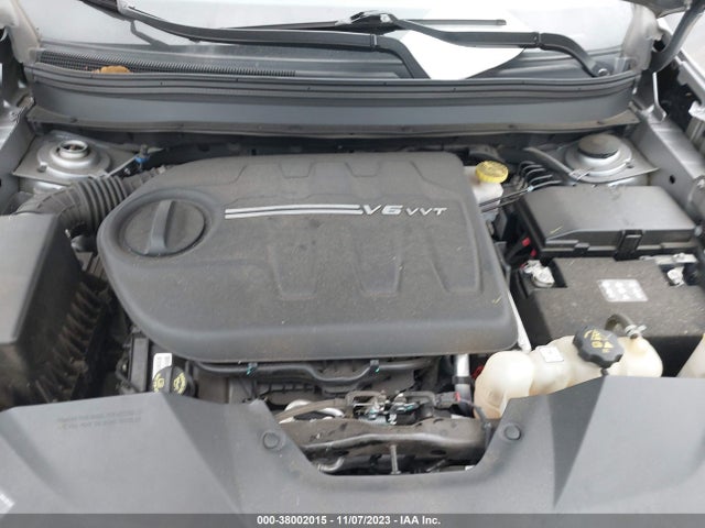 1C4PJMLXXKD155212 Jeep Cherokee Latitude Plus 4x4