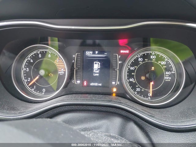 1C4PJMLXXKD155212 Jeep Cherokee Latitude Plus 4x4