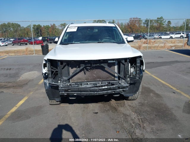 Chevrolet Suburban Lt 2017 1GNSKHKC4HR230051 Image 12