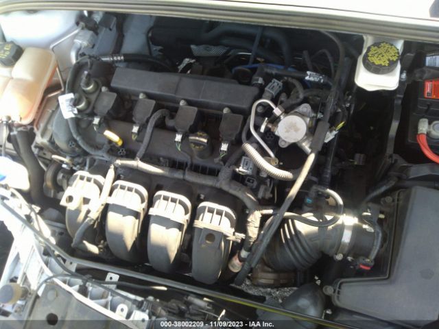 1FADP3K22JL288770 Ford FOCUS SE
