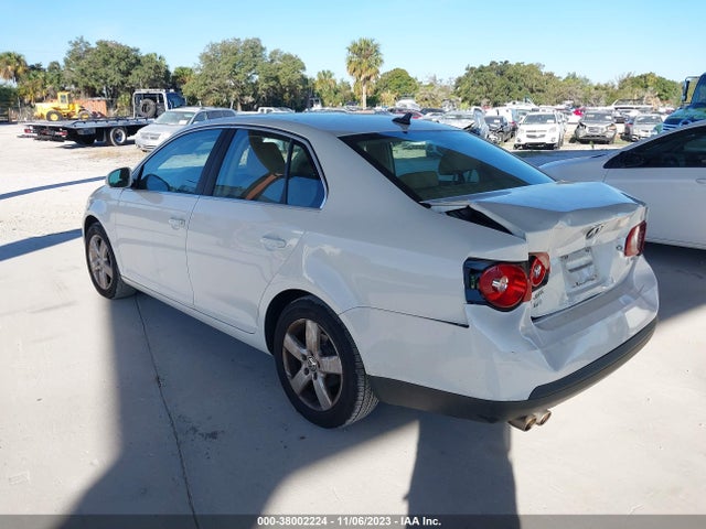 2009 VOLKSWAGEN JETTA SEDAN SE/SEL VIN: 3VWRZ71K69M050852