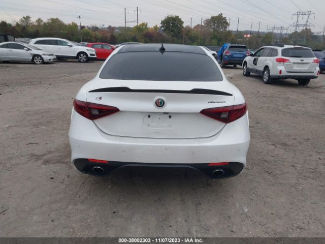 ZARFAEEN9J7596328 Alfa Romeo Giulia Ti Sport Awd