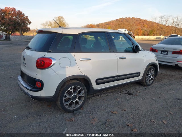 2014 FIAT 500L ZFBCFADH2EZ007829 Photo 3