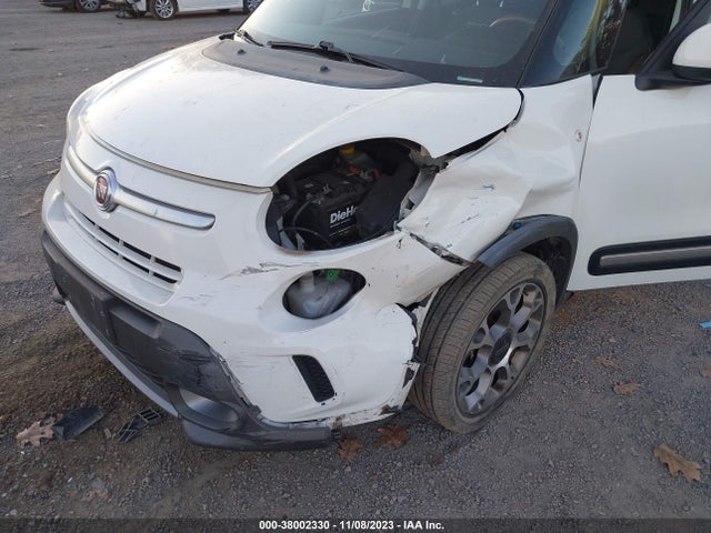 2014 FIAT 500L ZFBCFADH2EZ007829 Photo 5
