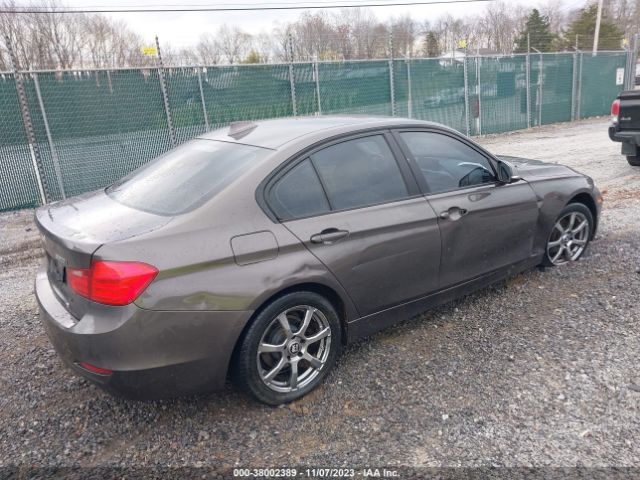WBA3C3G56ENR25140 BMW 320i Xdrive