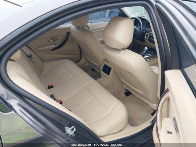 WBA3C3G56ENR25140 BMW 320i Xdrive