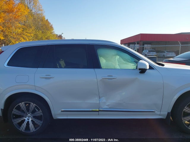 2023 VOLVO XC90 B6 ULTIMATE 7-SEATER VIN: YV4062PA2P1935739