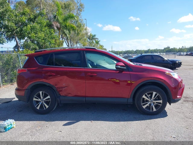 2018 TOYOTA RAV4 XLE VIN: 2T3WFREVXJW469921