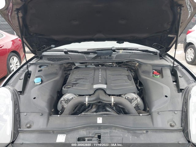 2017 PORSCHE CAYENNE WP1AD2A20HLA81644 Photo 9