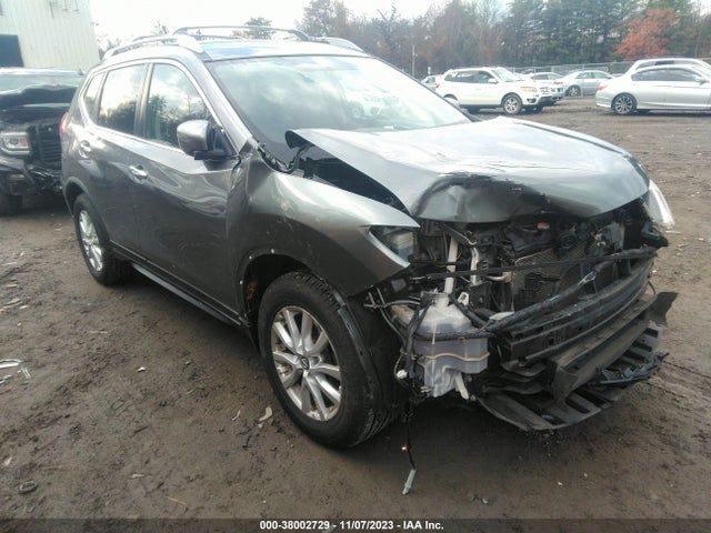 2018 NISSAN ROGUE SV VIN: KNMAT2MV9JP602417