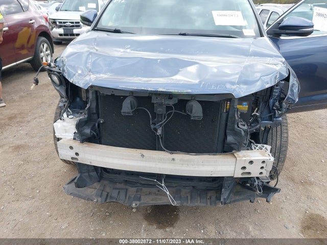 2016 TOYOTA HIGHLANDER XLE V6 VIN: 5TDJKRFH4GS245181