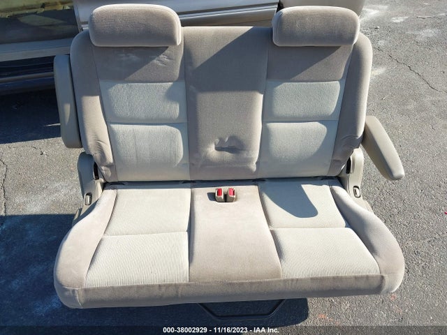 2005 FORD FREESTAR SES VIN: 2FMZA57695BA86230