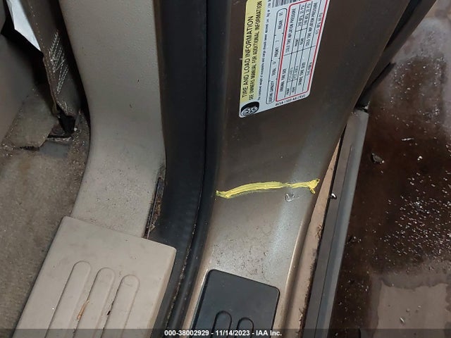 2005 FORD FREESTAR SES VIN: 2FMZA57695BA86230