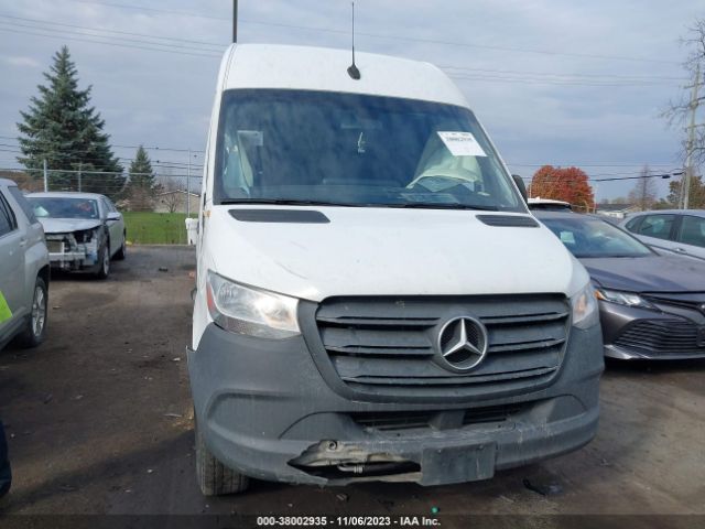 W1W40CHY3MT051207 Mercedes-Benz Sprinter 2500 High Roof I4
