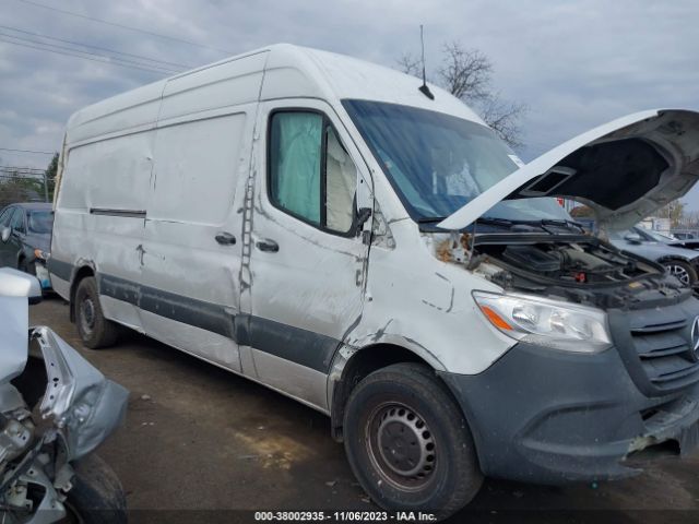 W1W40CHY3MT051207 Mercedes-Benz Sprinter 2500 High Roof I4