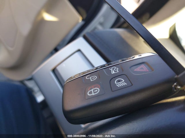 2015 JAGUAR XF SAJWA0FS9FPU64390 Photo 10