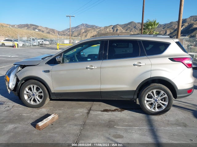 2017 FORD ESCAPE SE VIN: 1FMCU0GD7HUB81625