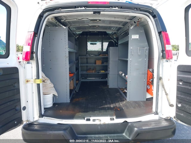 Chevrolet EXPRESS CARGO VAN 2017 1GCWGAFF3H1118931 Image 8