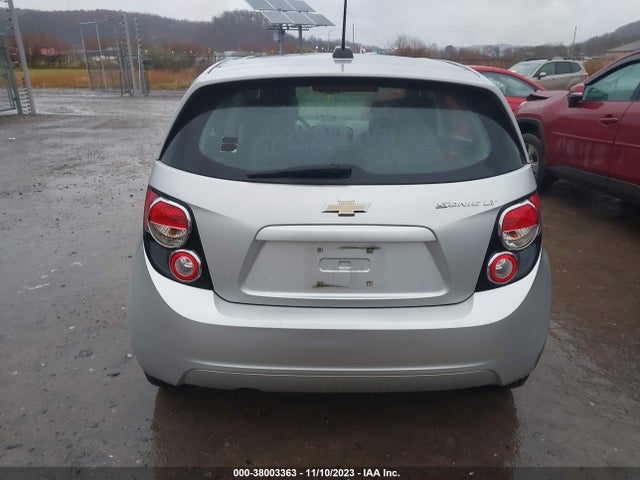 Chevrolet Sonic Lt Auto 2015 1G1JC6SH5F4172746 Image 16