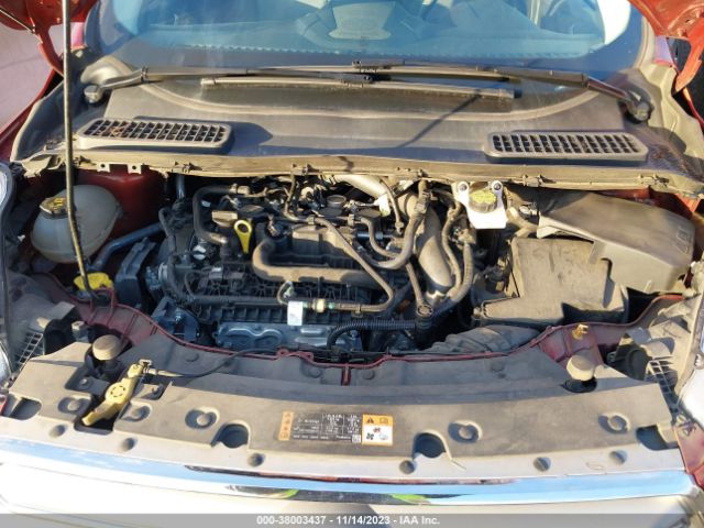 1FMCU9GDXKUB33077 Ford ESCAPE SE