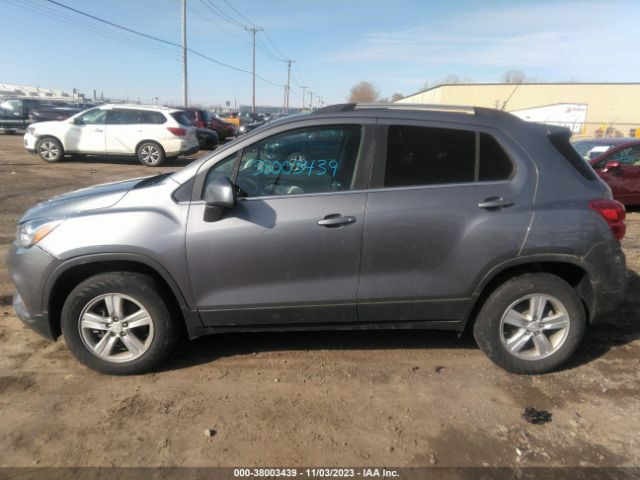 3GNCJPSB2LL275059 Chevrolet Trax Awd Lt