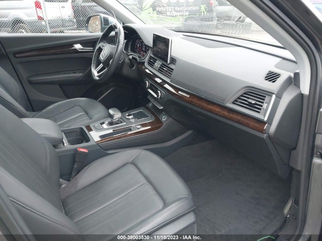 WA1BNAFY7K2050716 Audi Q5 Premium Plus