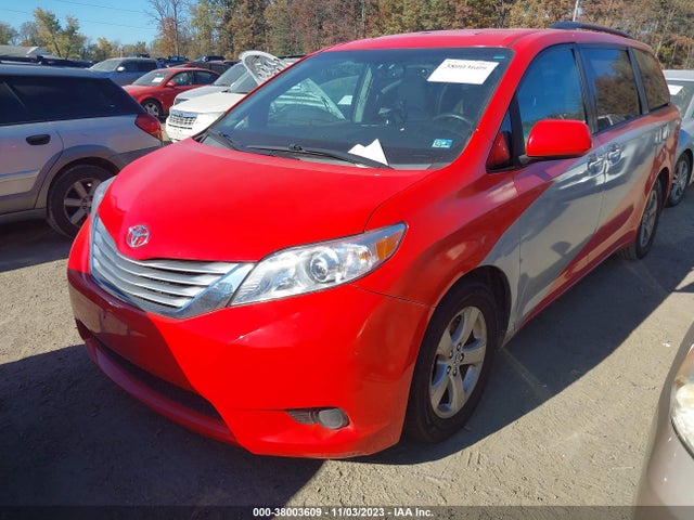 2015 TOYOTA SIENNA LE 8 PASSENGER VIN: 5TDKK3DC7FS684575