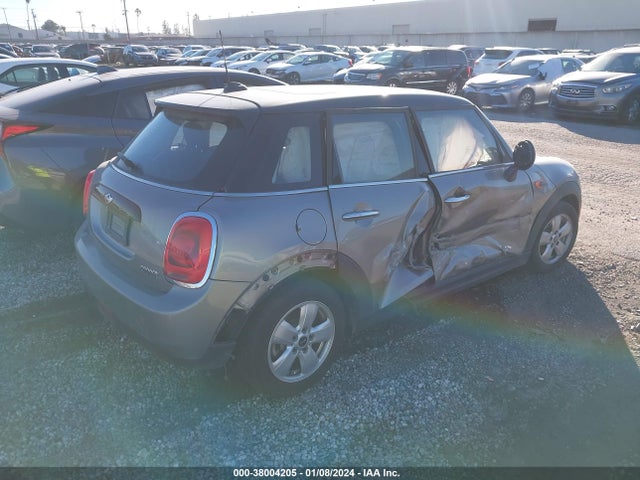 2017 MINI HARDTOP WMWXU1C33H2F78351 Photo 3