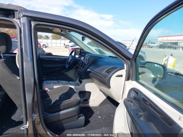 2C4RDGCG7GR373629 Dodge Grand Caravan Sxt