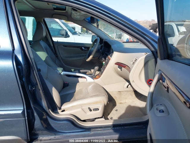2006 VOLVO XC70 2.5T VIN: YV4SZ592661243733