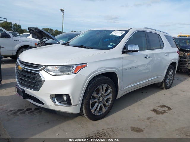 Chevrolet Traverse Premier 2018 1GNERKKW5JJ176425 Image 2