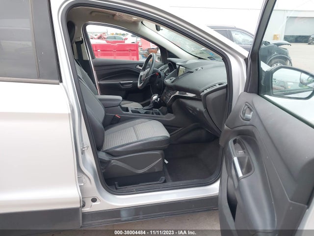 Ford ESCAPE SE 2019 1FMCU9GD3KUA07241 Image 5