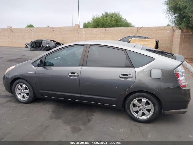 2008 TOYOTA PRIUS TOURING VIN: JTDKB20UX83317084