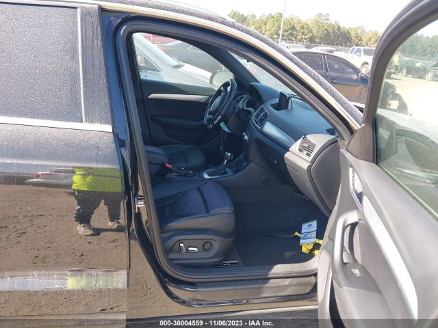 WA1HCCFS6HR013308 Audi Q3 2.0t Premium