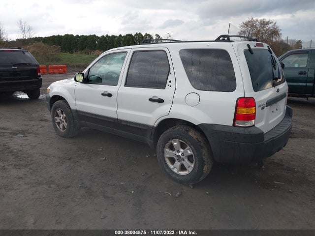 2005 FORD ESCAPE XLT VIN: 1FMYU93125KB41563