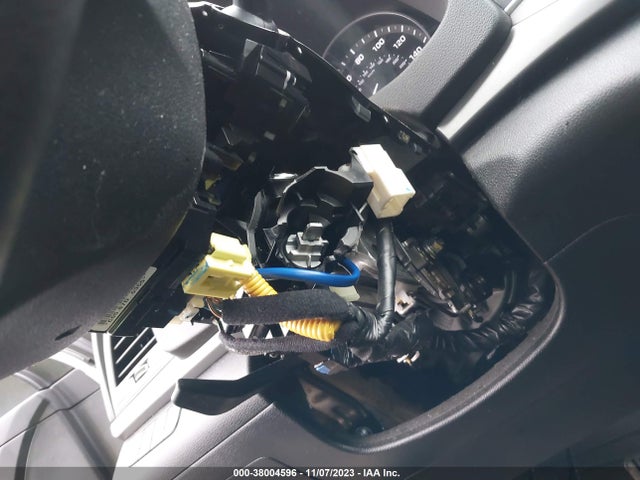 2018 HYUNDAI ELANTRA SEL VIN: KMHD84LF2JU620842