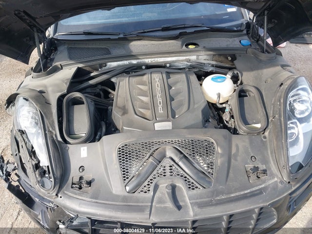 2016 PORSCHE MACAN WP1AB2A52GLB41423 Photo 9