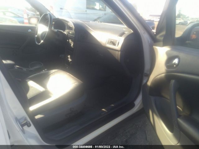2003 SAAB 9-5 YS3ED49Z333009192 Photo 4