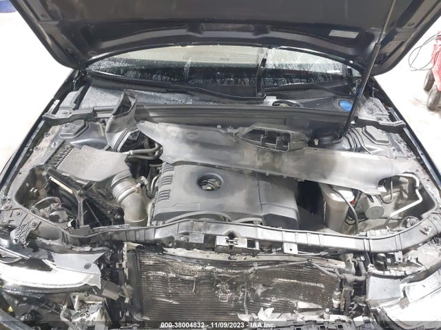 WA1UFAFL9FA011681 Audi Allroad 2.0t Premium
