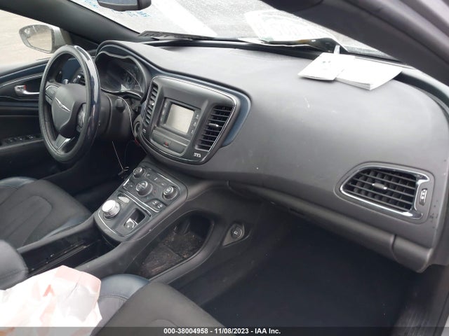 1C3CCCBBXFN606622 Chrysler 200 S