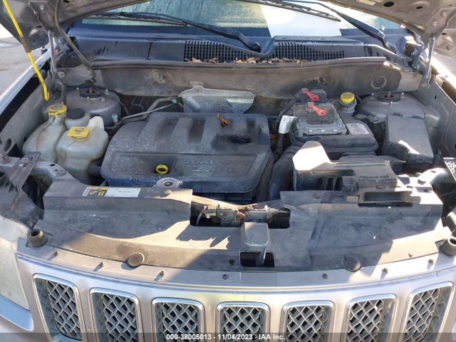 1C4NJDEB3GD631736 Jeep Compass Latitude