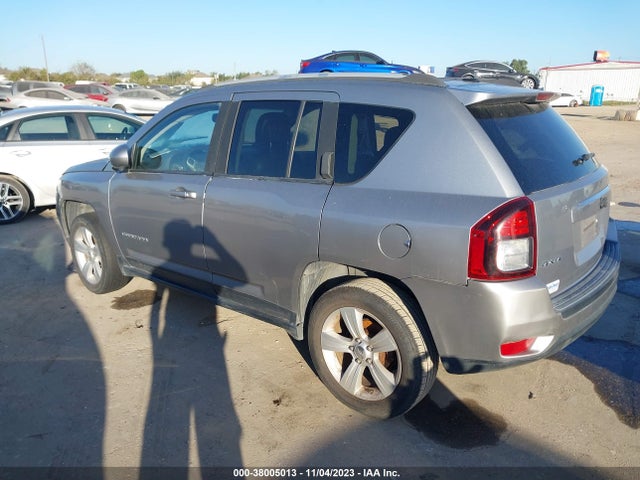 1C4NJDEB3GD631736 Jeep Compass Latitude